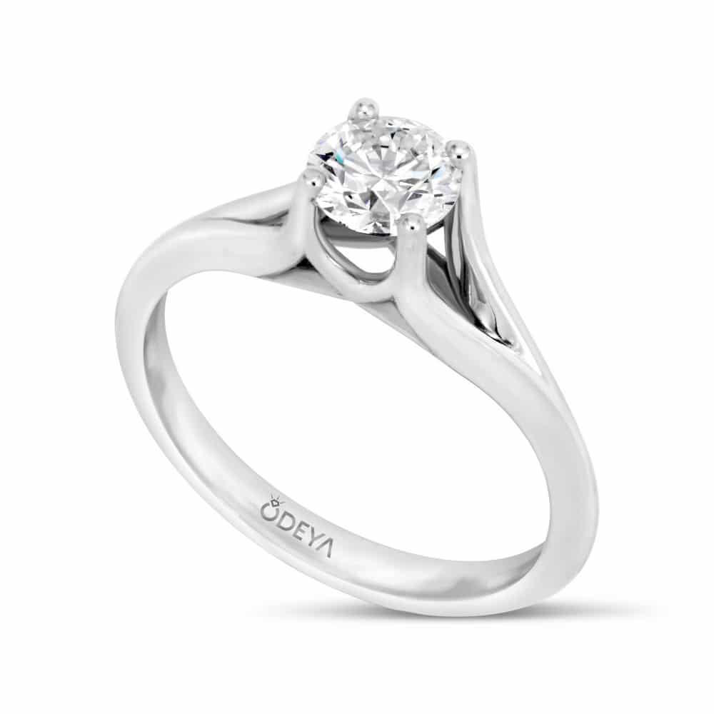 טבעת אירוסין יהלום סוליטר – דגם "רותם"