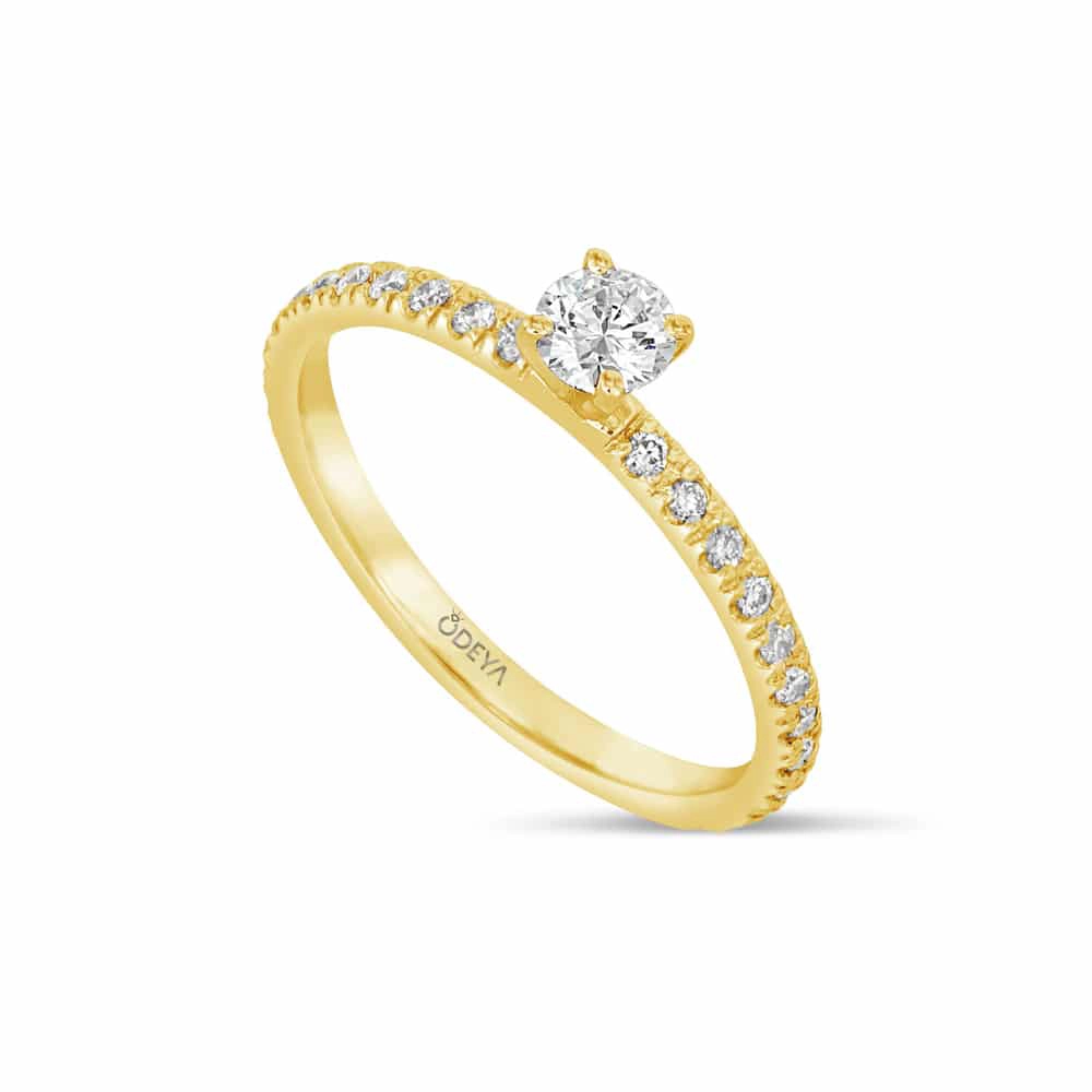 טבעת יהלומים טוויסט – דגם "ענבר" | אודיה תכשיטים